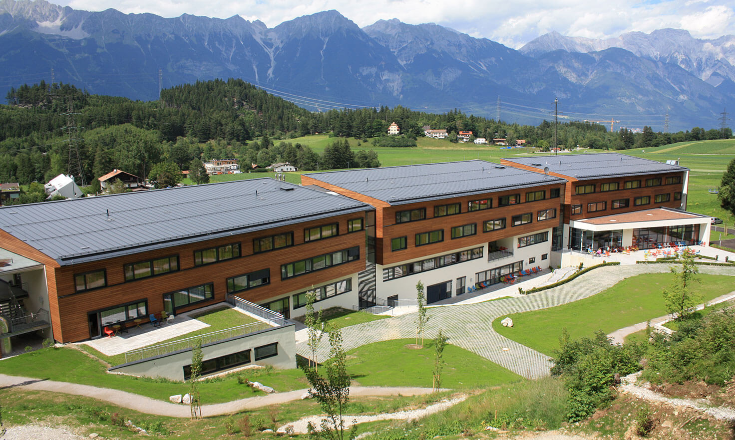 Referenzen Therapiezentrum Lans Generalunternehmerbau