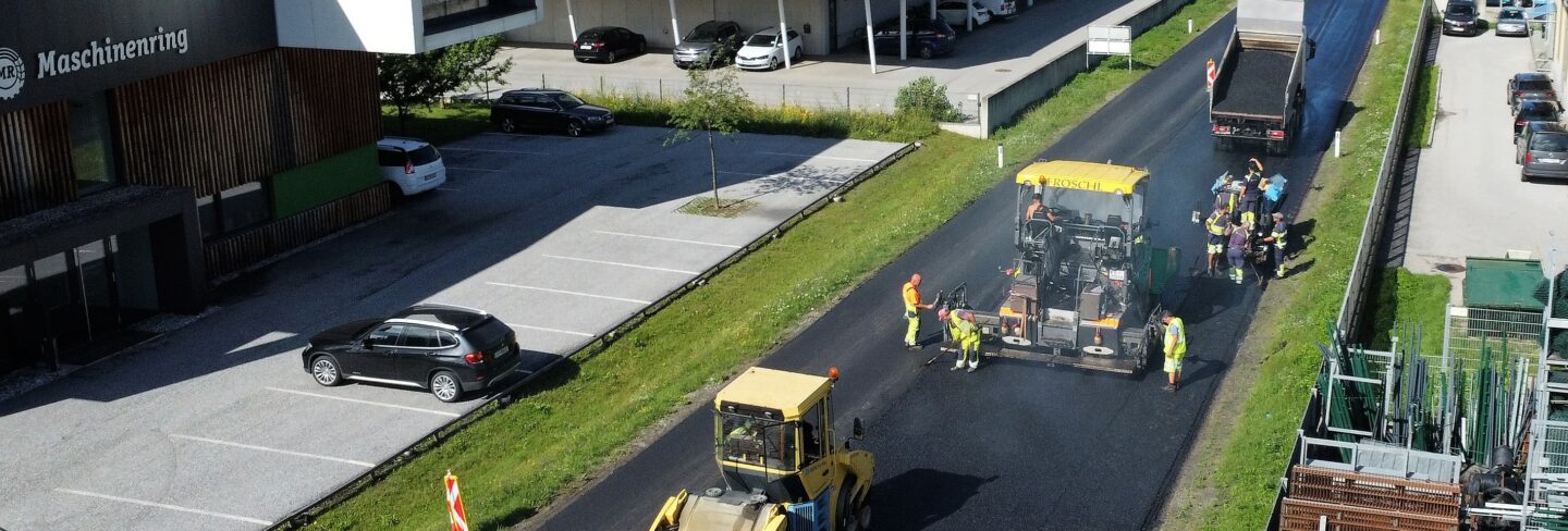 Erneuerung Fahrbahnbelag